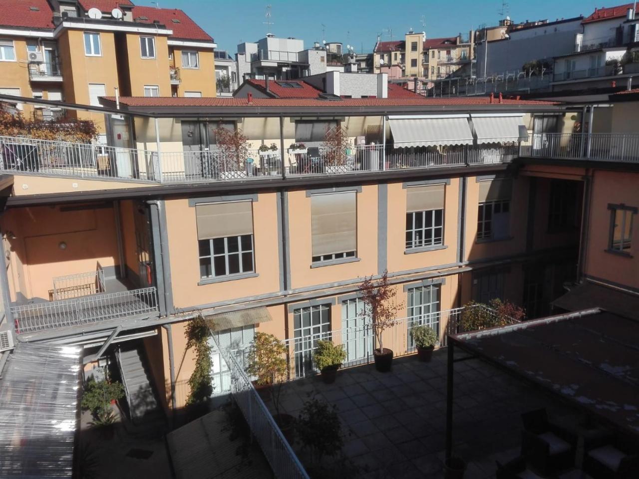 PrimoPiano - Garofalo A Milano Esterno foto